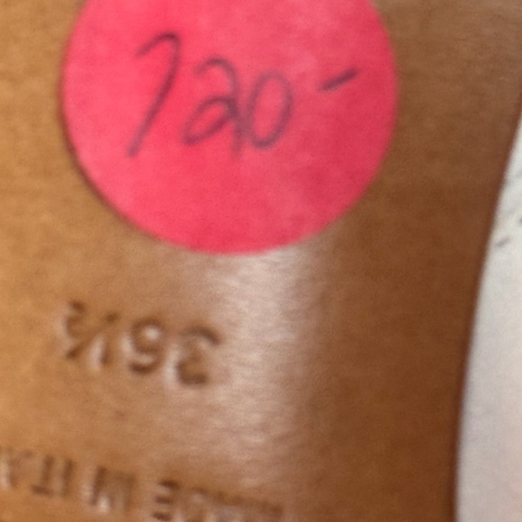 Vero Cuoio White Heeled Boots - Picture 5 of 16